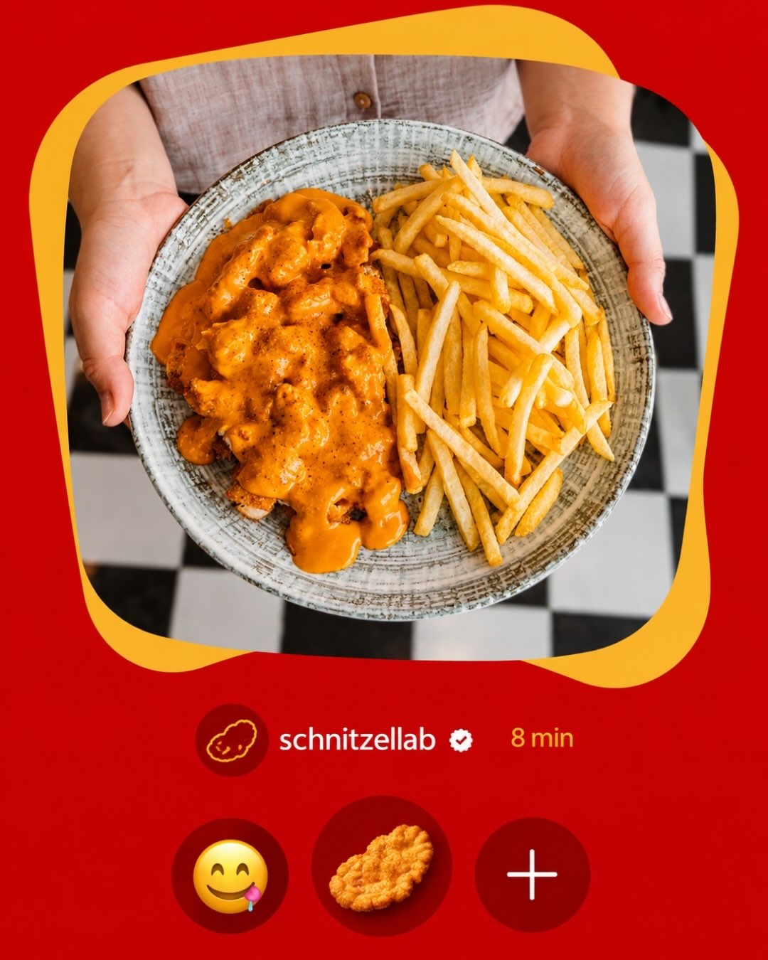 Soslu schnitzel ve çıtır patatesler